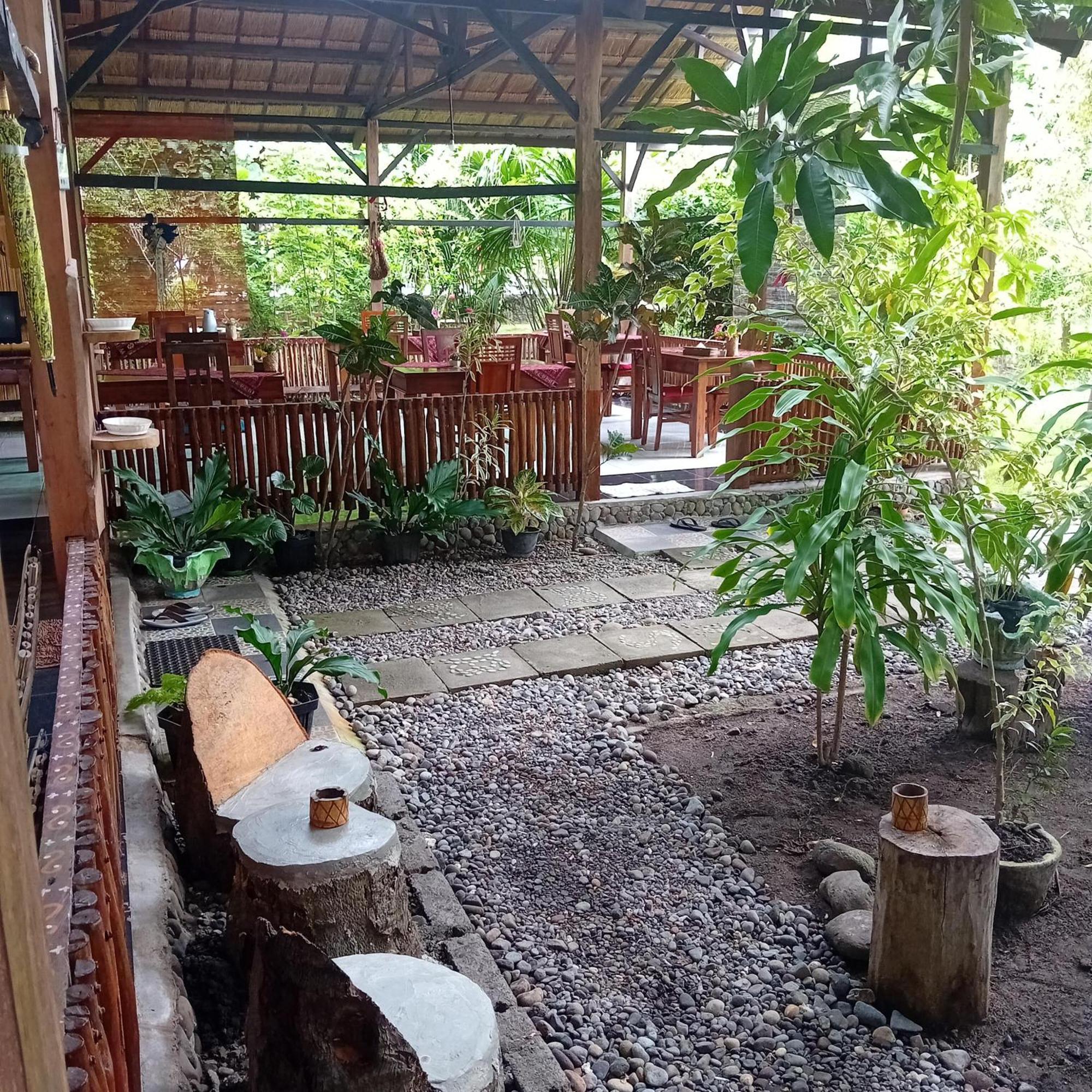 Budi Sun Resort Maumere Zewnętrze zdjęcie